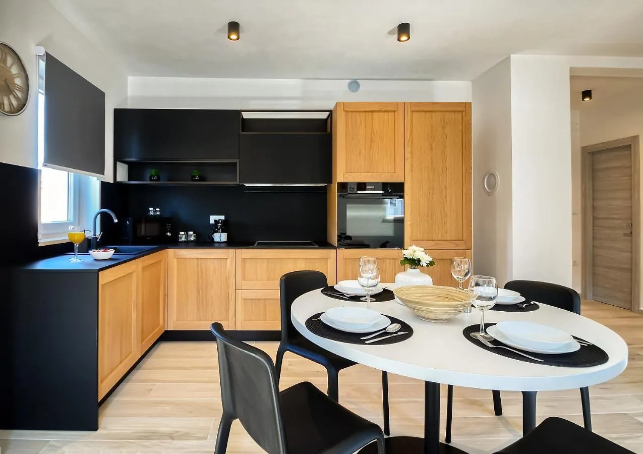 Apartments Macuka- New And Luxury, Near Beach Banjole