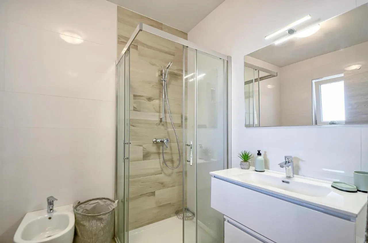 Apartments Macuka- New And Luxury, Near Beach Banjole 0*,