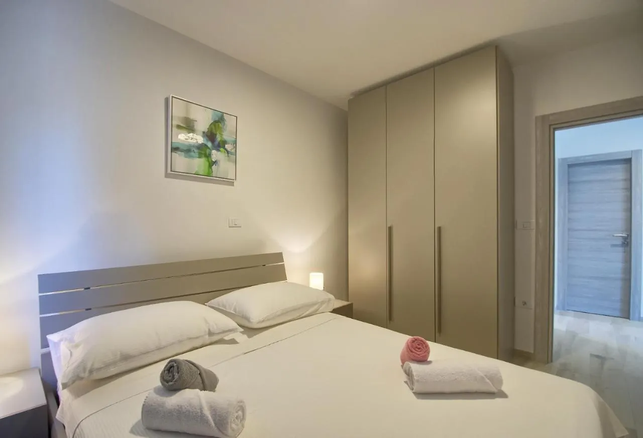 Apartments Macuka- New And Luxury, Near Beach Banjole Croatia